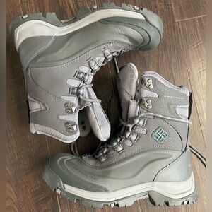 Columbia Women's Gray Sweater